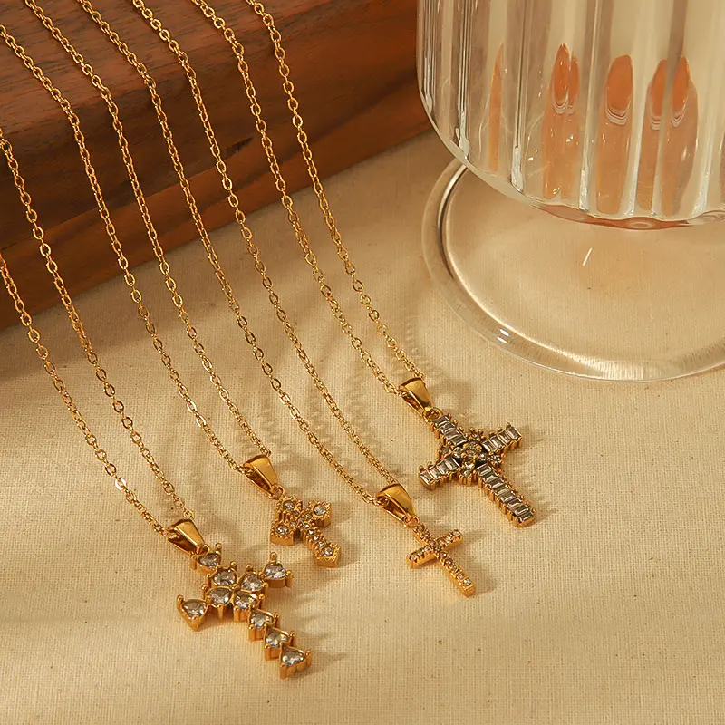 1 Piece Classic Punk Style Cross Shape Stainless Steel 18K Gold Plated Inlay Rhinestones Women's Pendant Necklaces h5 